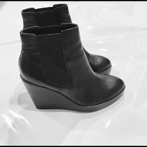 Black wedge bootie
